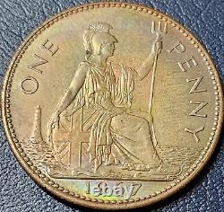 1967 Great Britain / 1 One Penny / World Coin Queen Elizabeth / Rainbow Toning