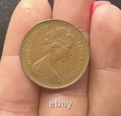 1971 2 New Pence Coin Queen ELIZABETH II D. G. REG. F. D. Rare Low Mintage Coin