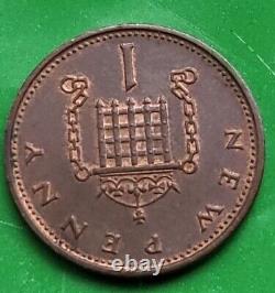 Elizabeth II 1971 NEW PENNY UK Great Britain Coin RARE & TARNISHING